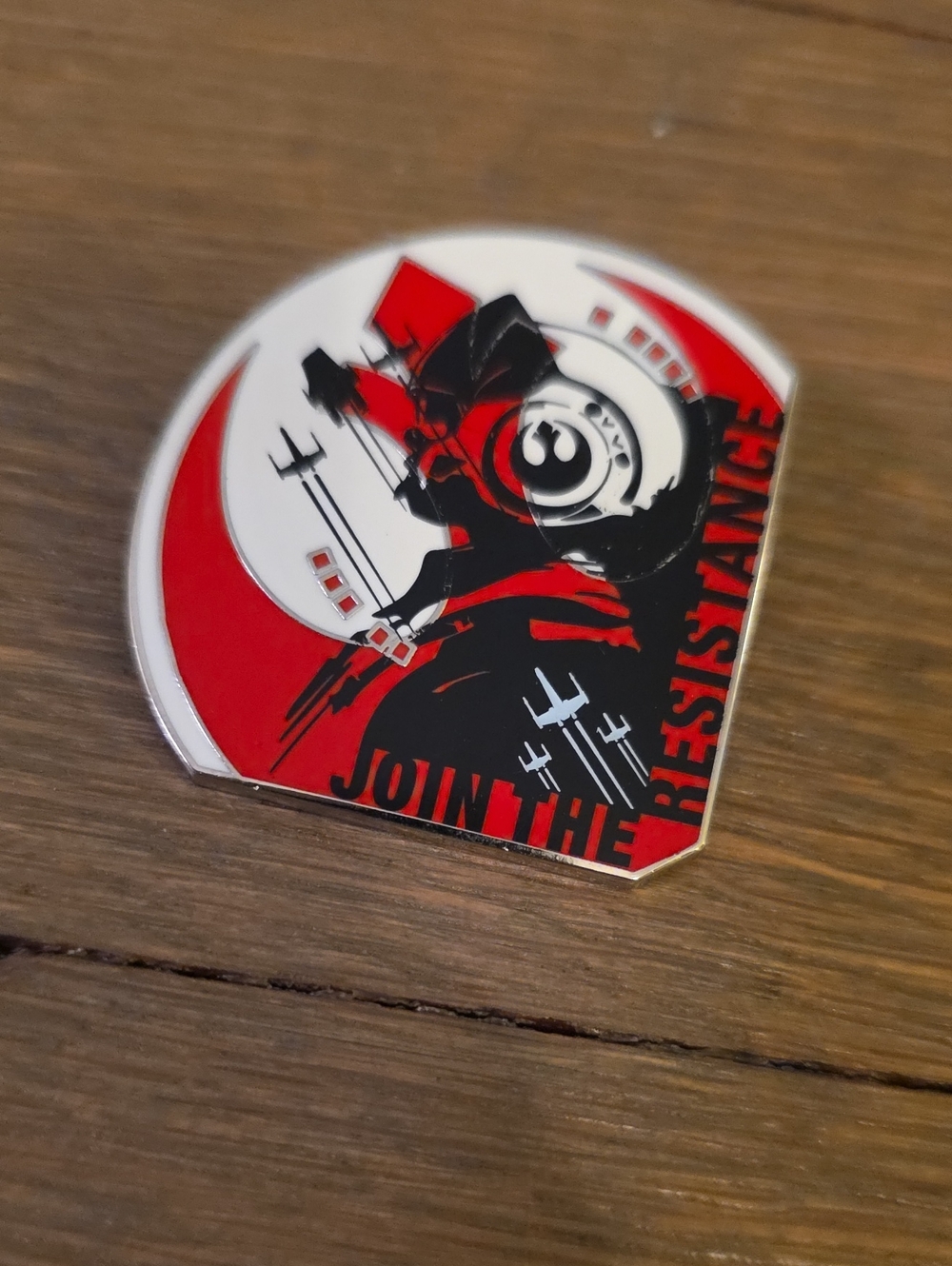 Star Wars Disney Red Black White Enamel Pin - Join The Resistance